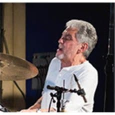  Het verhaal gaat verder - Yamaha's iconische Recording Custom Drum-serie is opnieuw ontworpen samen met de legendarische drummer Steve Gadd