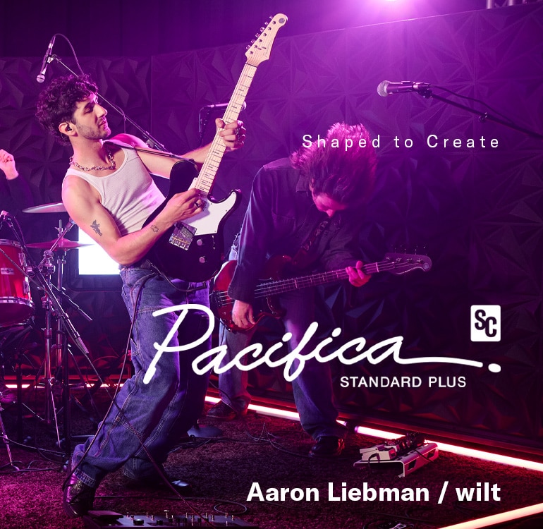 wilt / Aaron Liebman optredend op het podium met Pacifica SC Standard Plus (PACS+11SM BL)