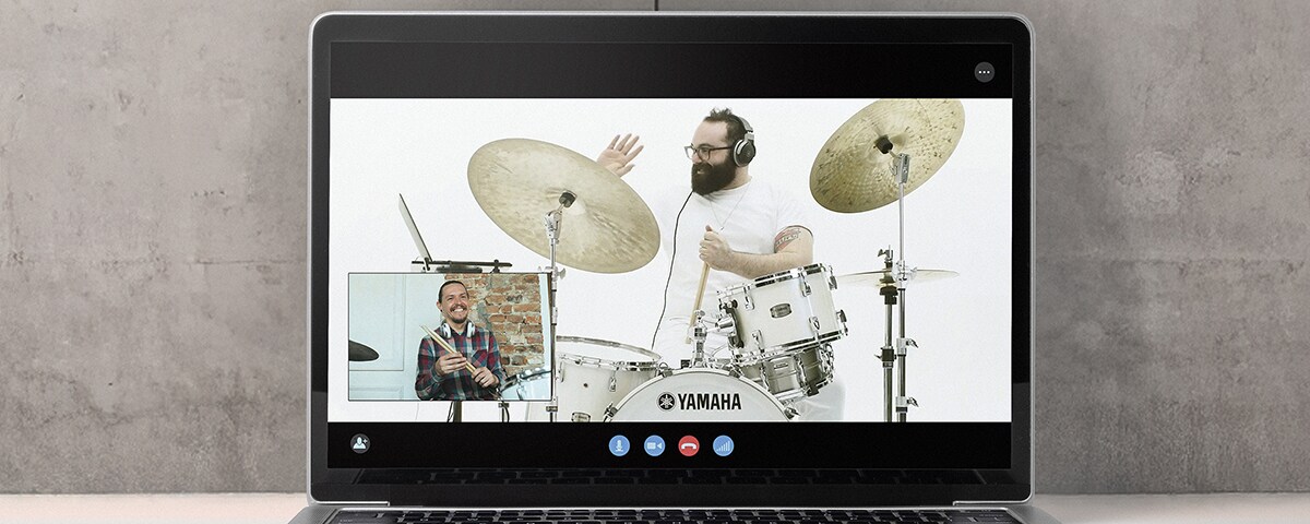 Scène van het gebruik van de EAD50 voor een online les