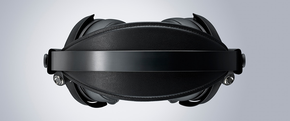 Close-up of the top of the headband for the YHC3000 headphones