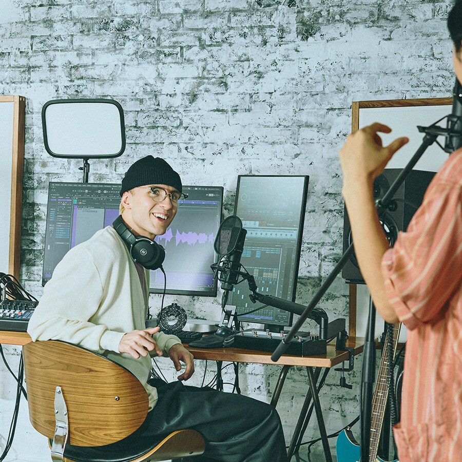 Yamaha MGX12V: PRODUCTIE