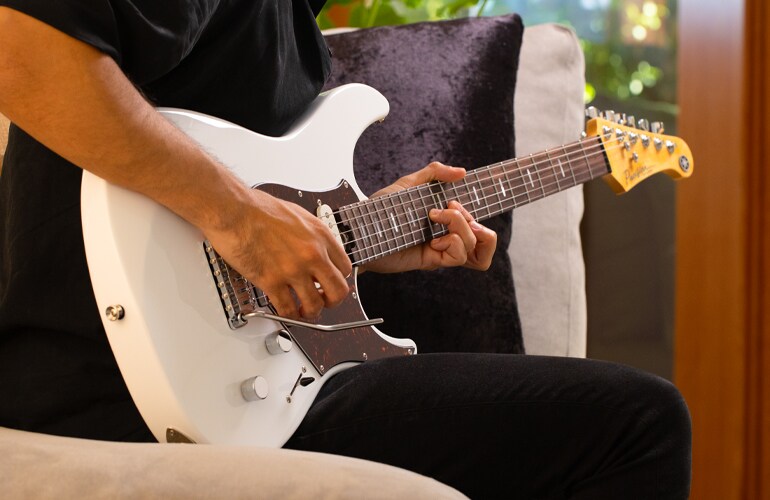 Pacifica - Lineup - Elektrische gitaren - Producten - Gitaren